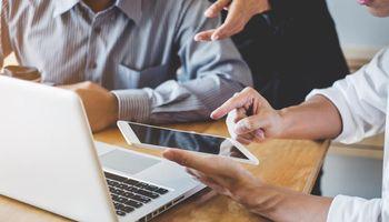 What Is Driving the Weakness in FLINT Corp. (TSX:FLNT) Shares Today?